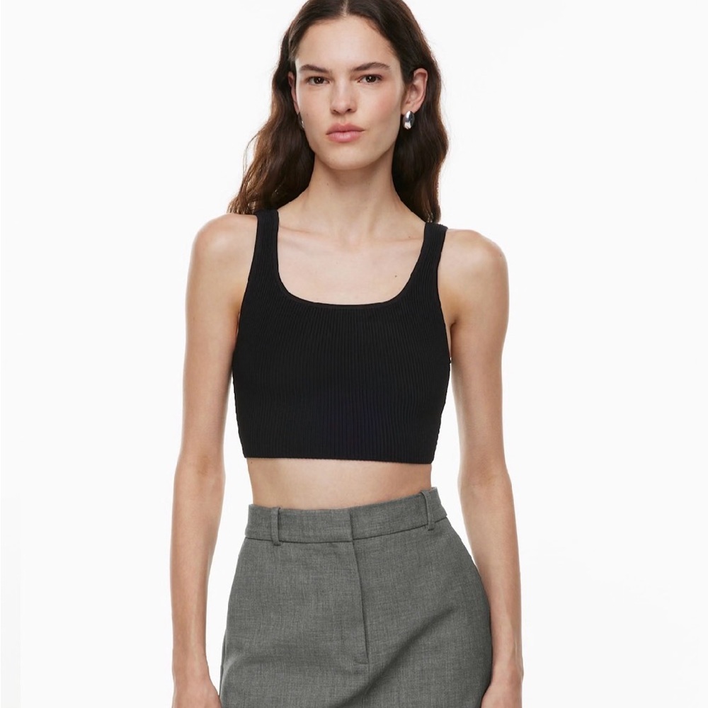 Aritzia Babaton Ribbed Cropped Tank